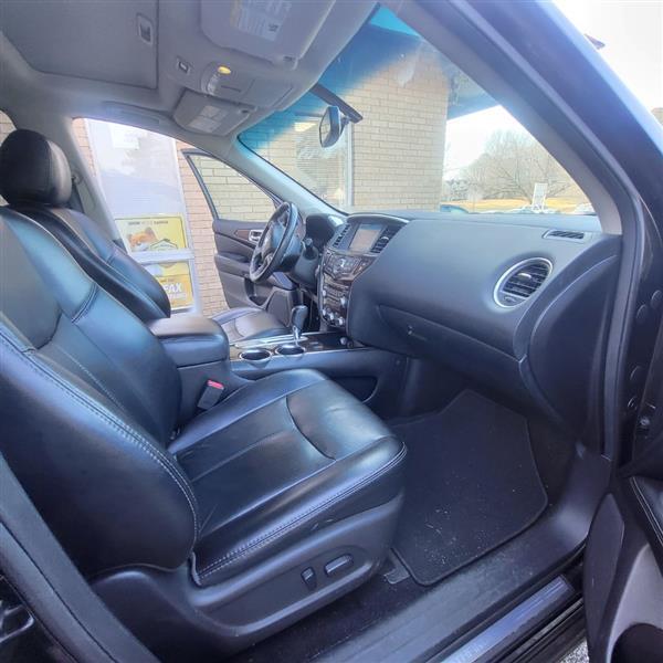 Nissan Pathfinder SL 2WD 2015