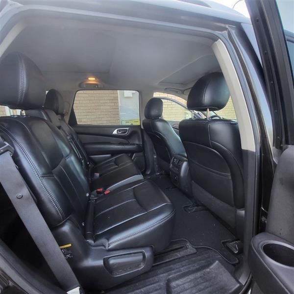 Nissan Pathfinder SL 2WD 2015