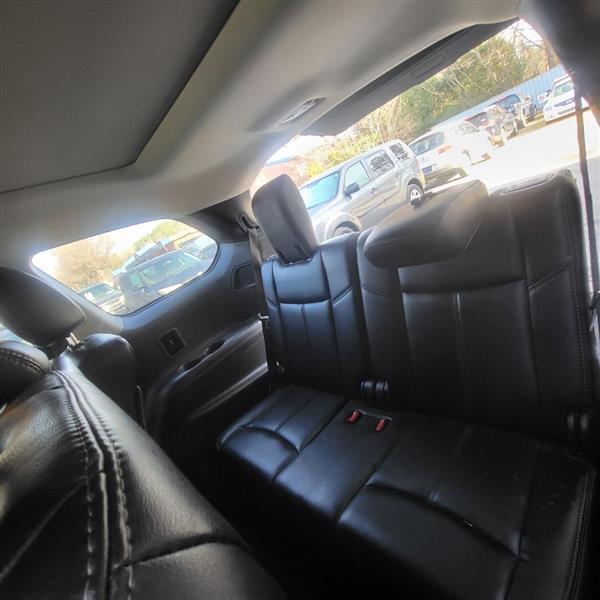 Nissan Pathfinder SL 2WD 2015