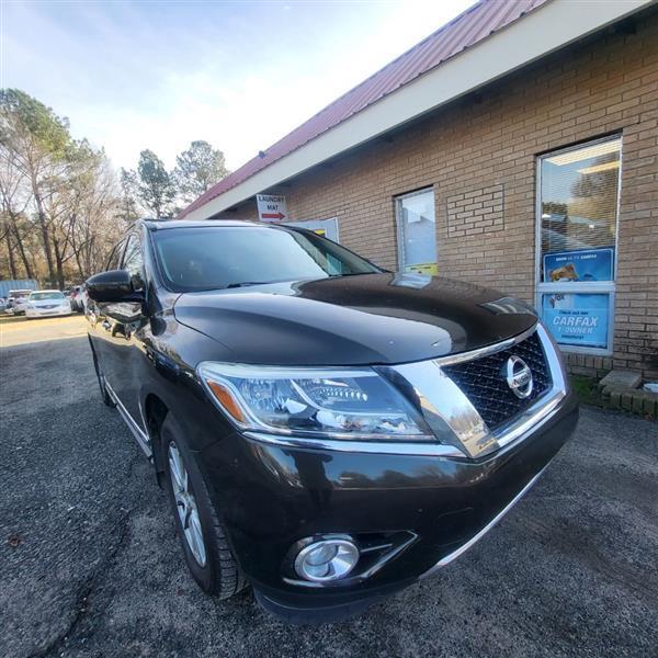 Nissan Pathfinder SL 2WD 2015