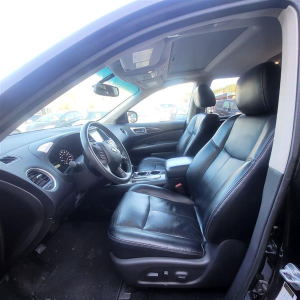 Nissan Pathfinder SL 2WD 2015