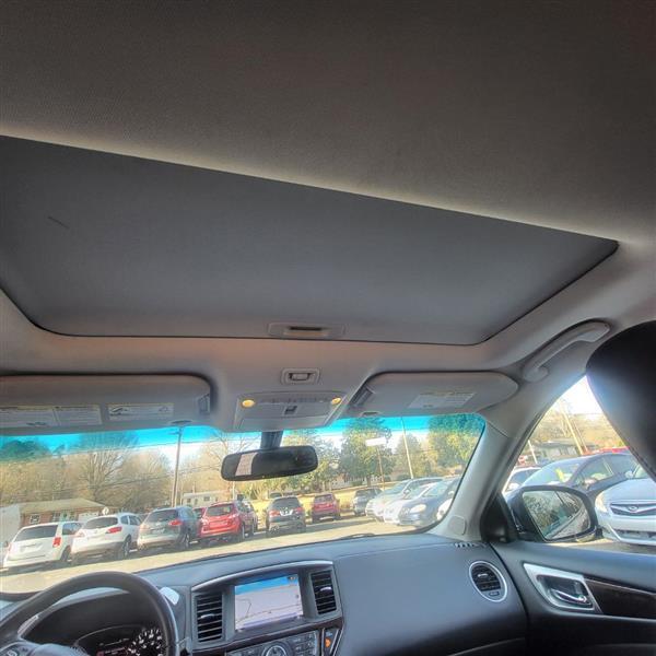 Nissan Pathfinder SL 2WD 2015