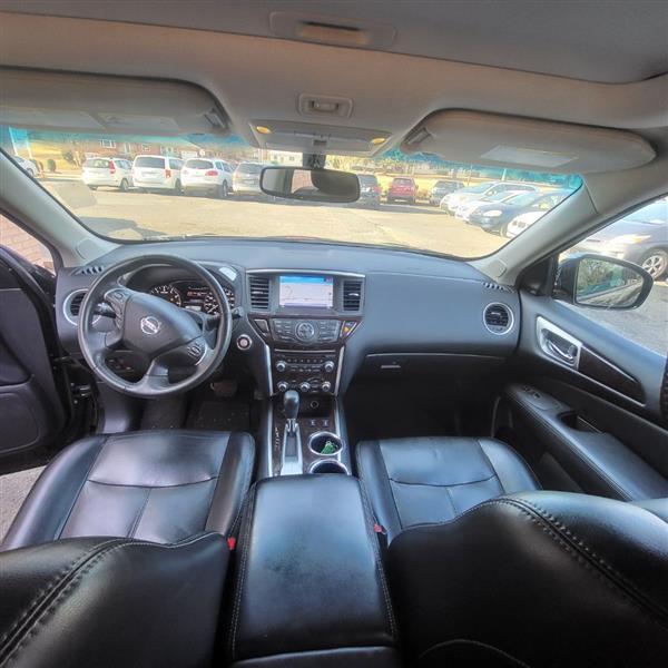 Nissan Pathfinder SL 2WD 2015
