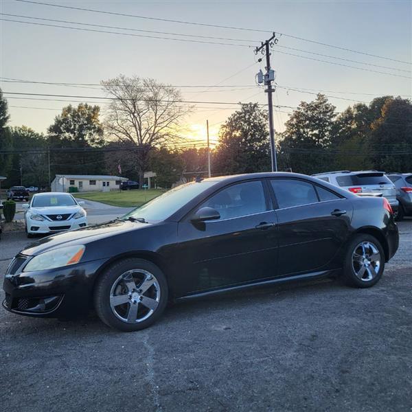 Pontiac G6 Base 2010