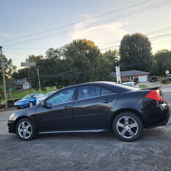 Pontiac G6 Base 2010