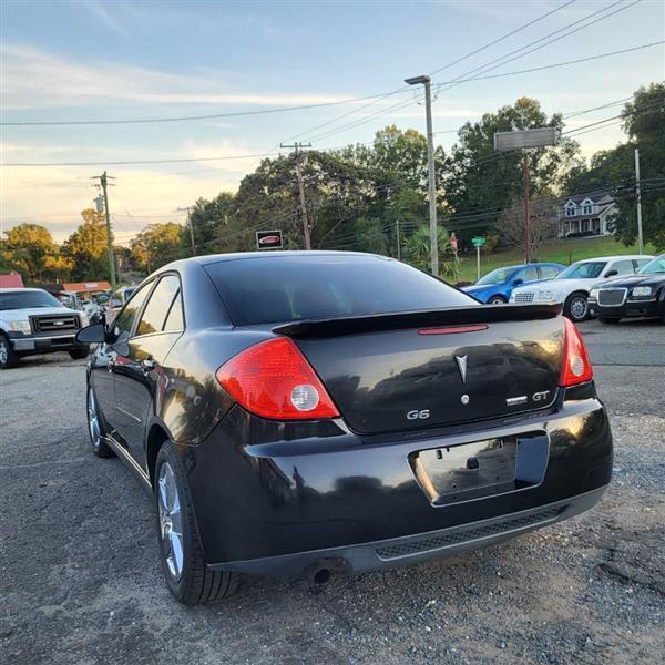 Pontiac G6 Base 2010