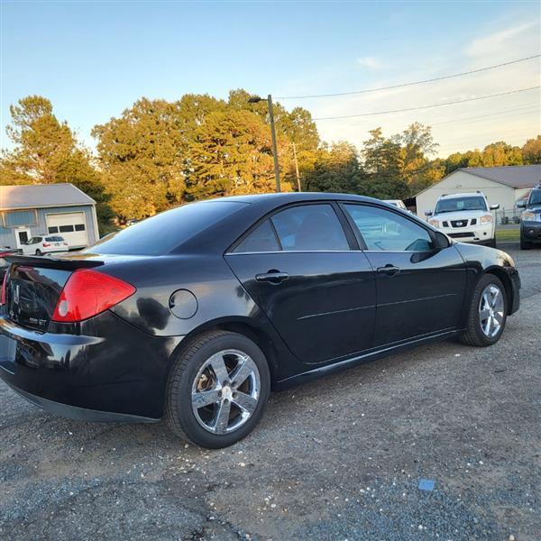 Pontiac G6 Base 2010