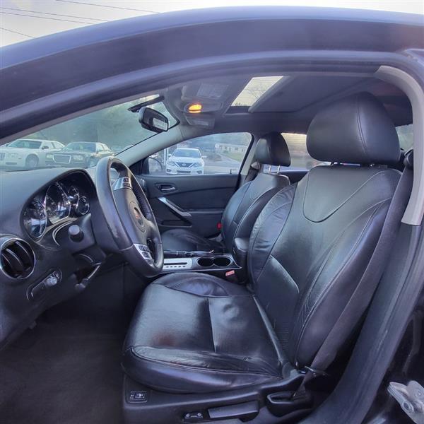 Pontiac G6 Base 2010