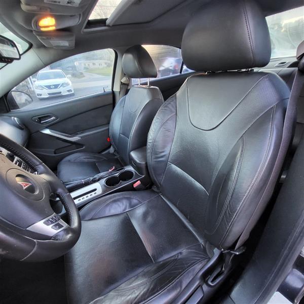 Pontiac G6 Base 2010