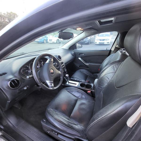Pontiac G6 Base 2010