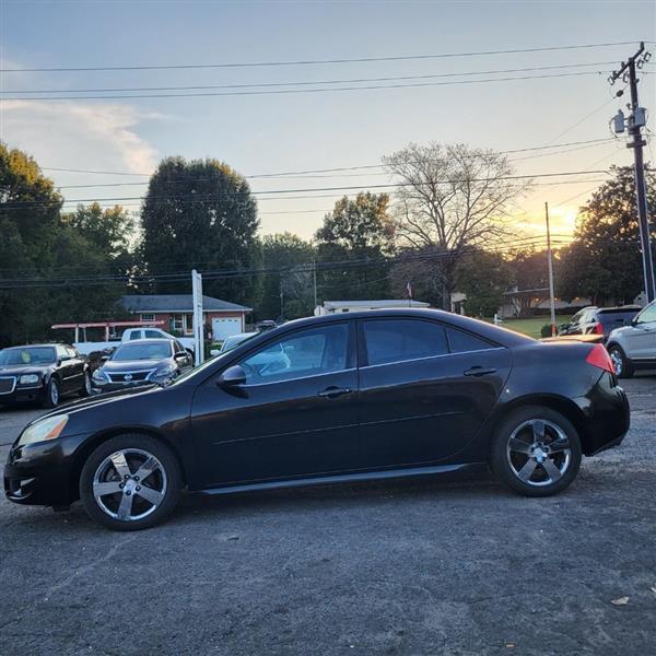 Pontiac G6 Base 2010