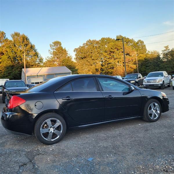 Pontiac G6 Base 2010