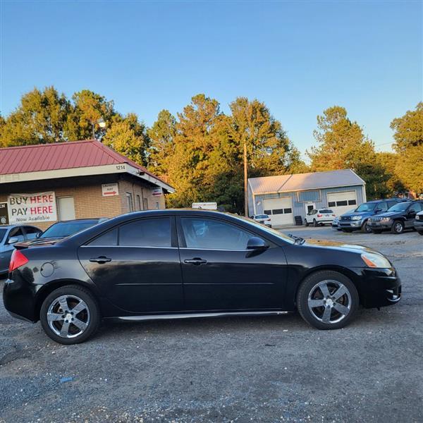 Pontiac G6 Base 2010