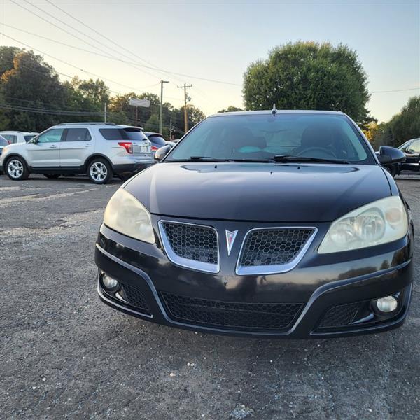 Pontiac G6 Base 2010