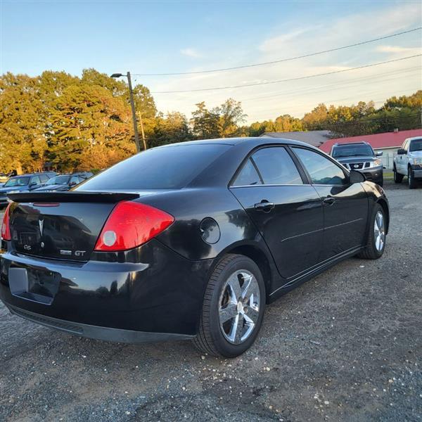 Pontiac G6 Base 2010