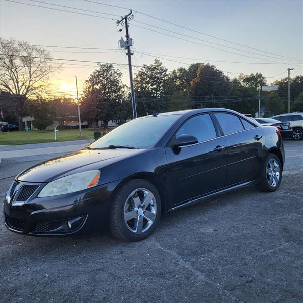 Pontiac G6 Base 2010