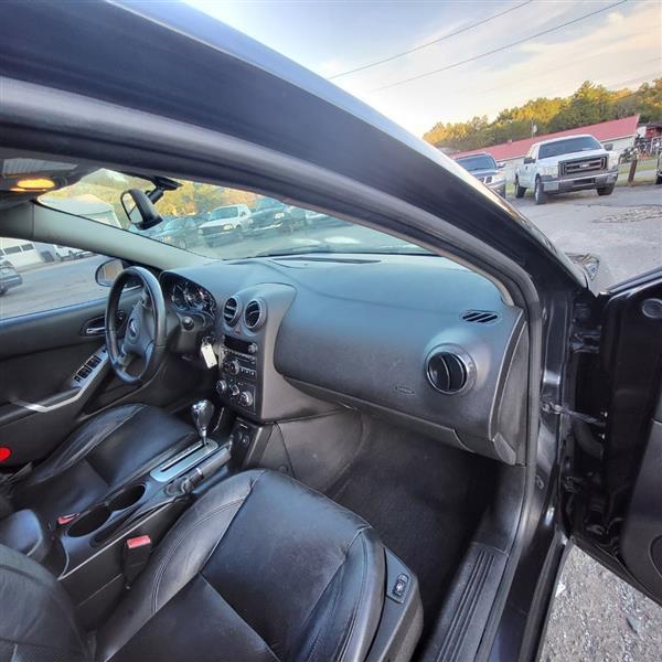 Pontiac G6 Base 2010