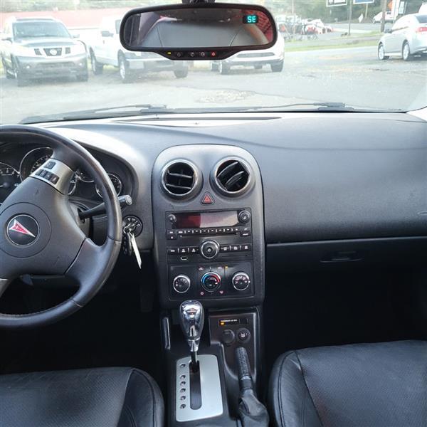 Pontiac G6 Base 2010