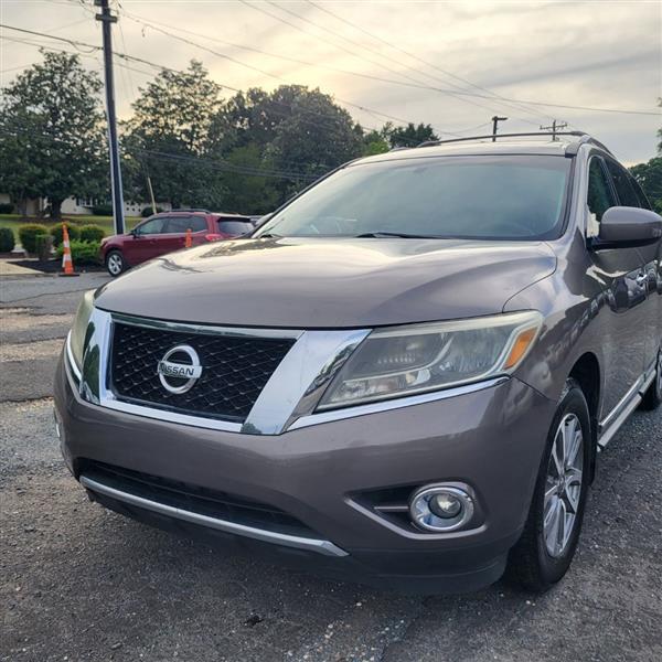 Nissan Pathfinder S 4WD 2014