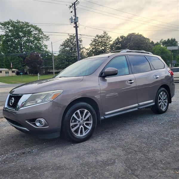 Nissan Pathfinder S 4WD 2014
