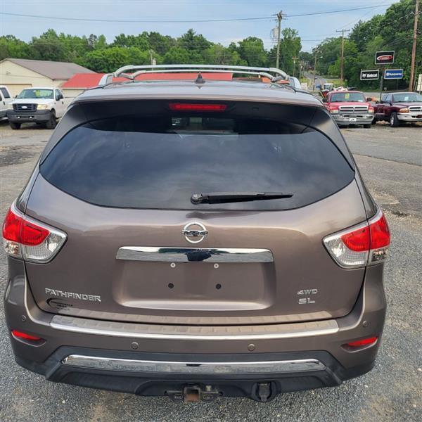 Nissan Pathfinder S 4WD 2014