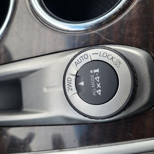 Nissan Pathfinder S 4WD 2014