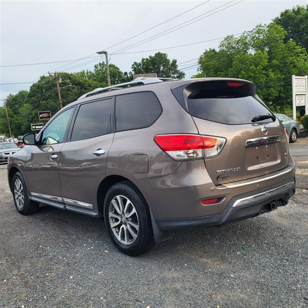 Nissan Pathfinder S 4WD 2014