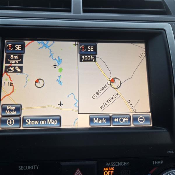 Toyota Camry Hybrid XLE 2013