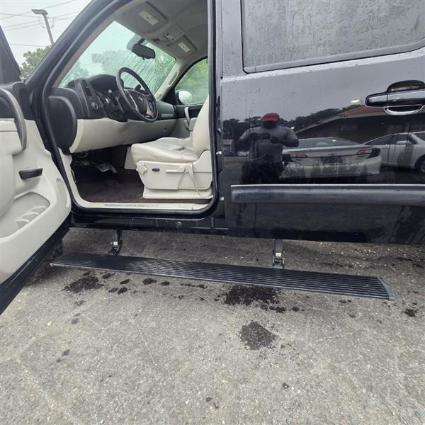 Chevrolet Silverado 1500 LT Crew Cab 4WD 2011