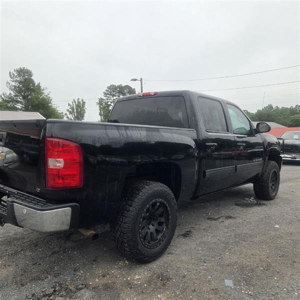 Chevrolet Silverado 1500 LT Crew Cab 4WD 2011