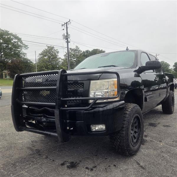 Chevrolet Silverado 1500 LT Crew Cab 4WD 2011