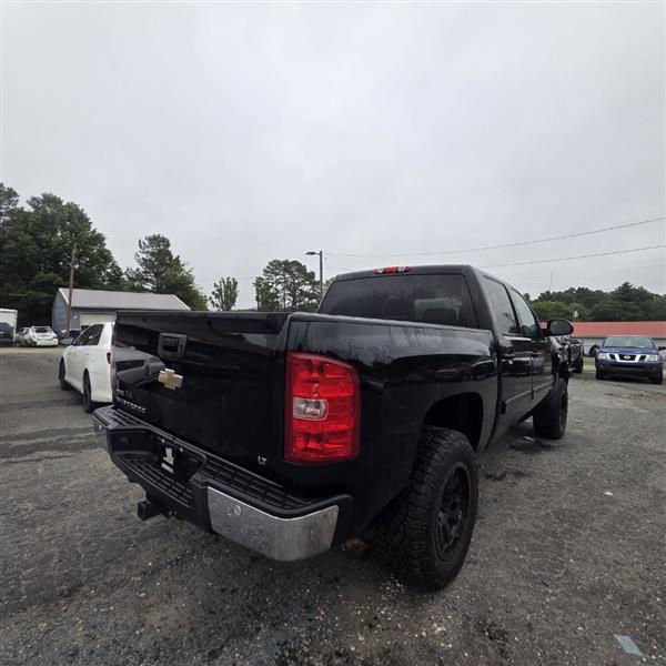 Chevrolet Silverado 1500 LT Crew Cab 4WD 2011