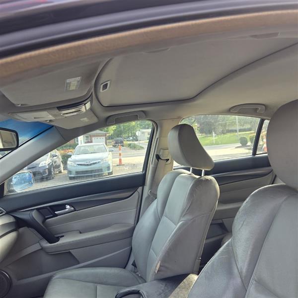 Acura TL 6-Speed AT 2012