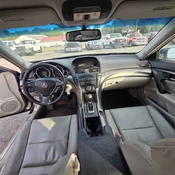 Acura TL 6-Speed AT 2012
