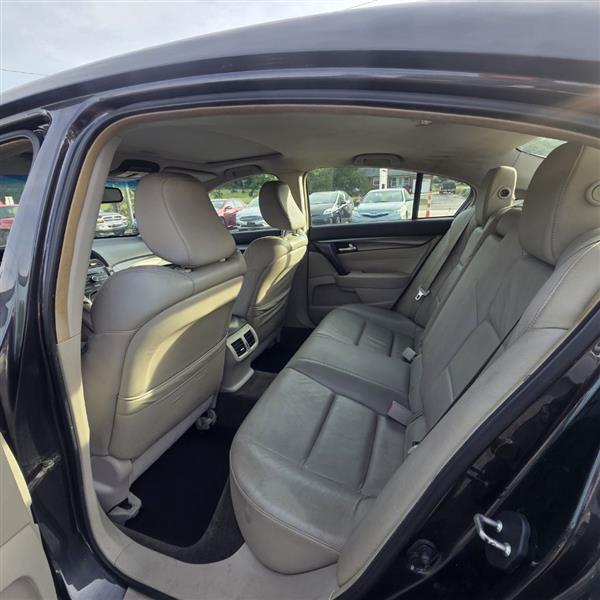Acura TL 6-Speed AT 2012