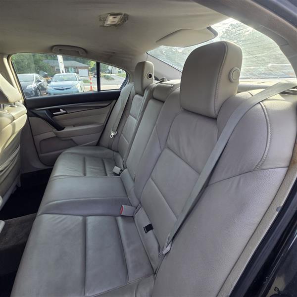 Acura TL 6-Speed AT 2012