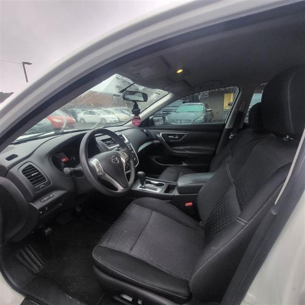 Nissan Altima  2016