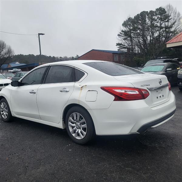 Nissan Altima  2016