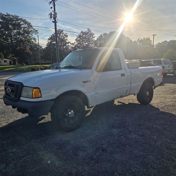 Ford Ranger XL Reg. Cab Long Bed 2WD 1999