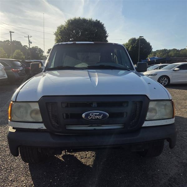 Ford Ranger XL Reg. Cab Long Bed 2WD 1999