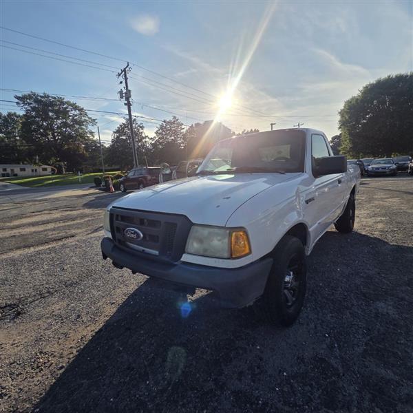 Ford Ranger XL Reg. Cab Long Bed 2WD 1999