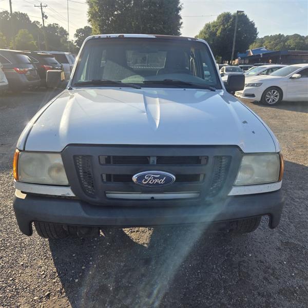 Ford Ranger XL Reg. Cab Long Bed 2WD 1999