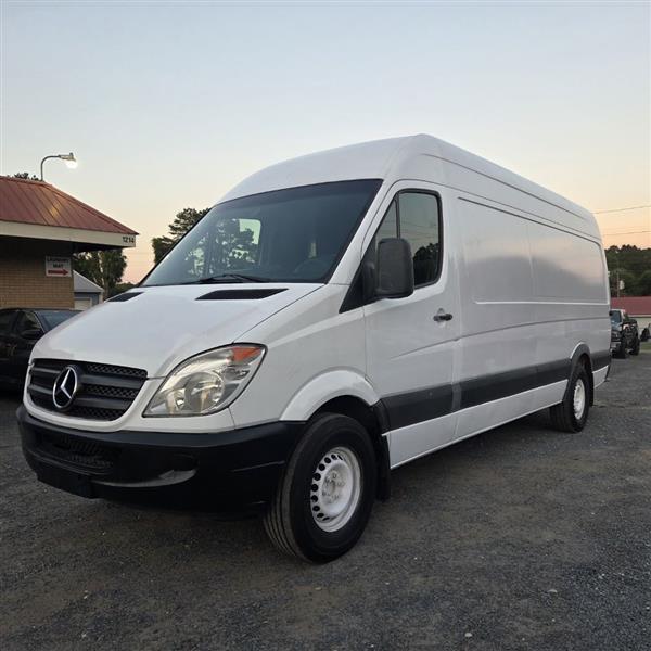 Mercedes-Benz Sprinter 2500 High Roof 170-in. WB 2012