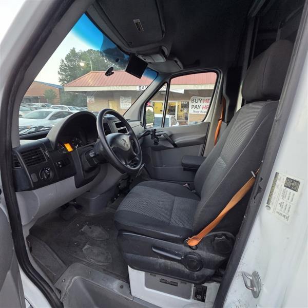 Mercedes-Benz Sprinter 2500 High Roof 170-in. WB 2012