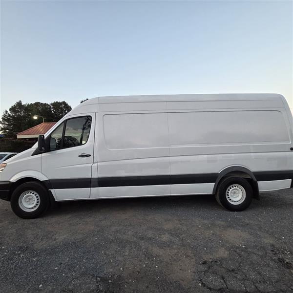 Mercedes-Benz Sprinter 2500 High Roof 170-in. WB 2012