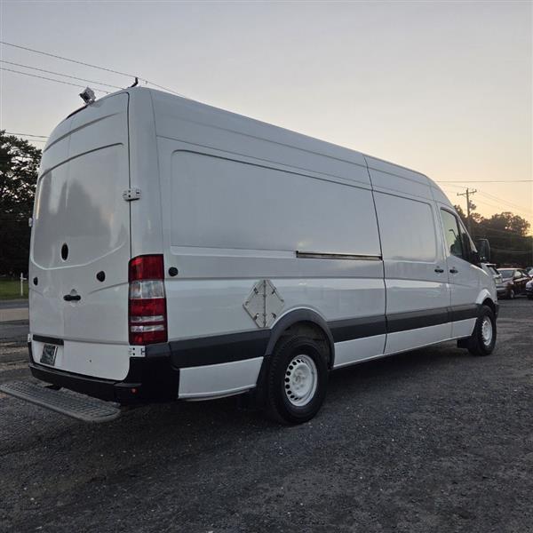 Mercedes-Benz Sprinter 2500 High Roof 170-in. WB 2012