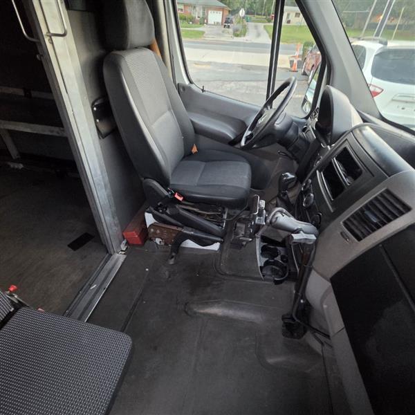 Mercedes-Benz Sprinter 2500 High Roof 170-in. WB 2012