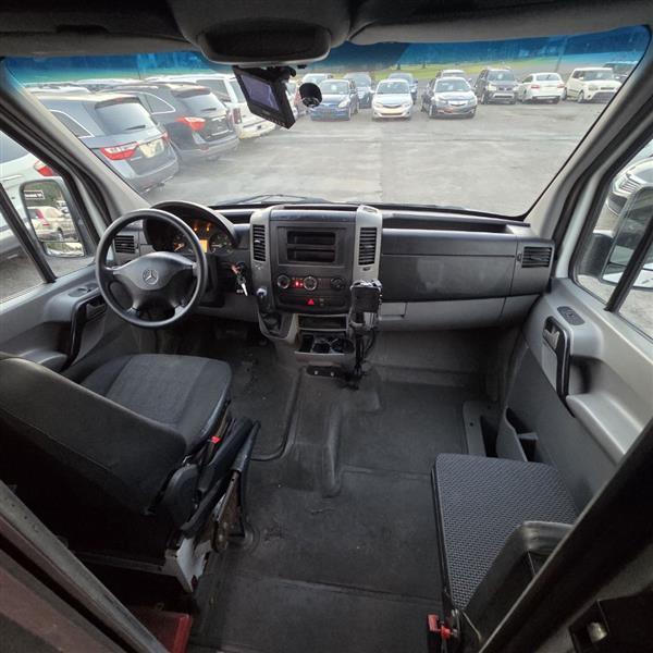 Mercedes-Benz Sprinter 2500 High Roof 170-in. WB 2012