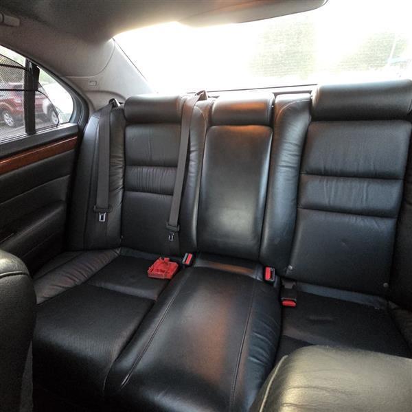 Acura RL 3.5RL with Navigation System 2005