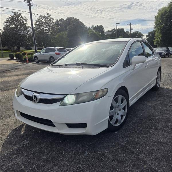 Honda Civic LX Sedan 5-Speed AT 2010